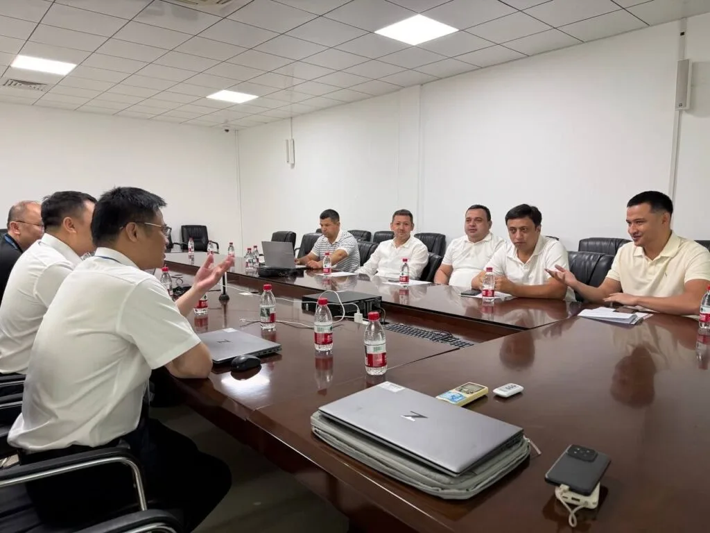 Делегация ГЦ «UzTest» и «ASAKA MOTORS» провела переговоры с руководством SAIC GM WULING по вопросам сертификации автомобилей